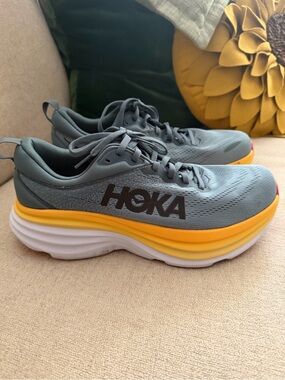 NEW Hoka Bondi 8 Men’s 9.5 running shoes sneakers NEW *missing insoles* blue